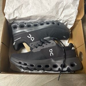 On Cloud Women’s Cloudrunner 2 Waterproof